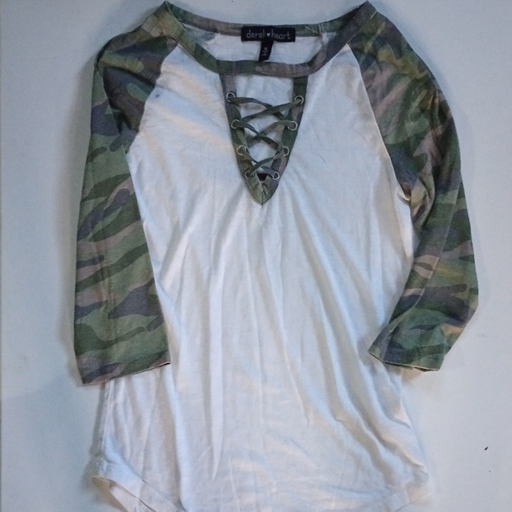 Derek Heart White and Green Raglan Cut Out Tee